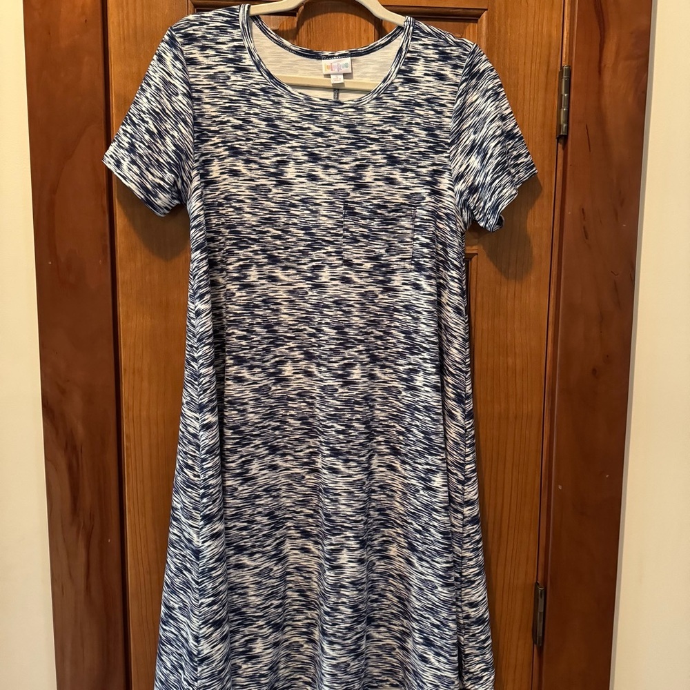 LuLaRoe Carly Swing Dress Women’s Small Navy Blue White Patterned Pocket Casual